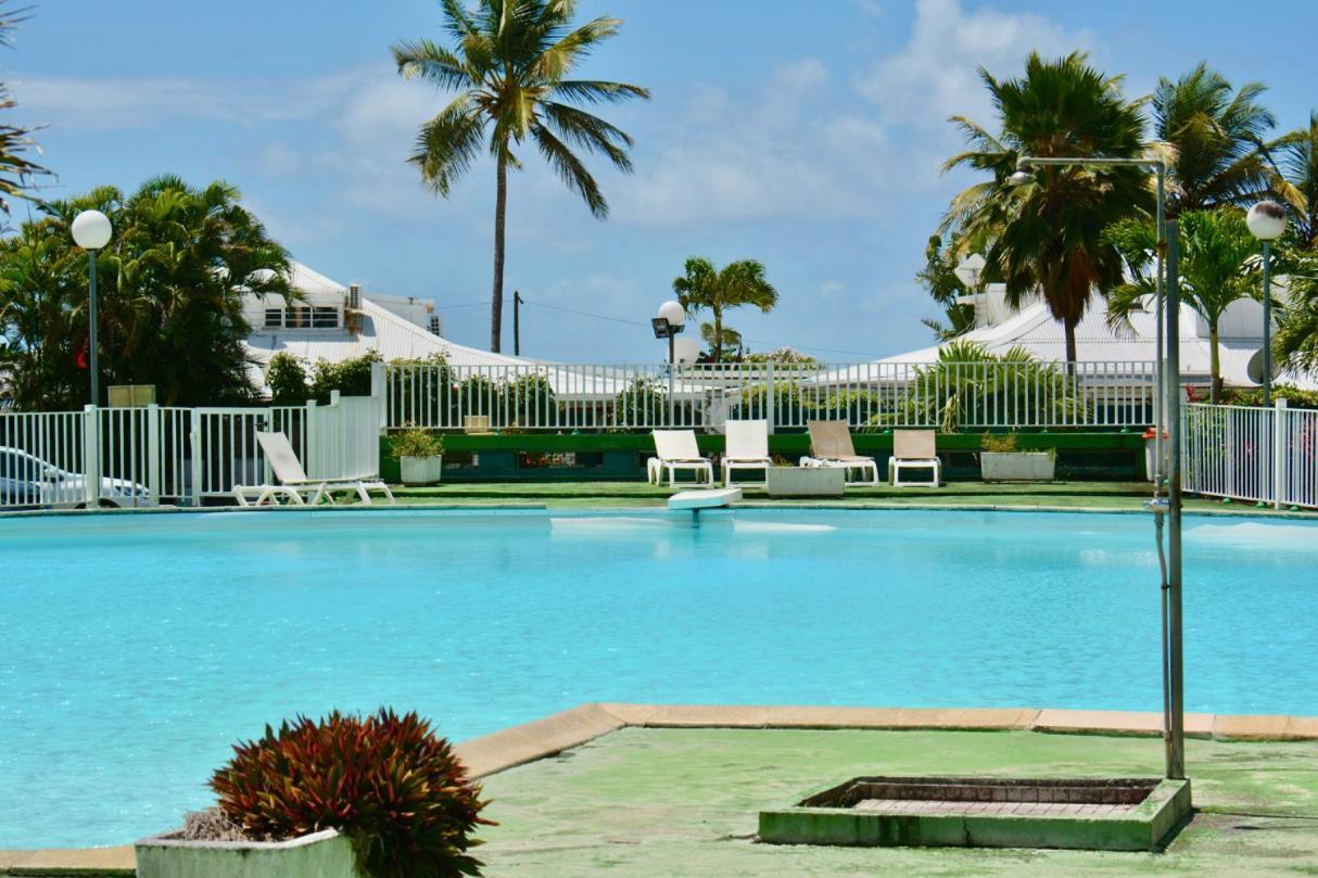 Jolie petite Villa sur une presqu’île Le Gosier  Extérieur photo