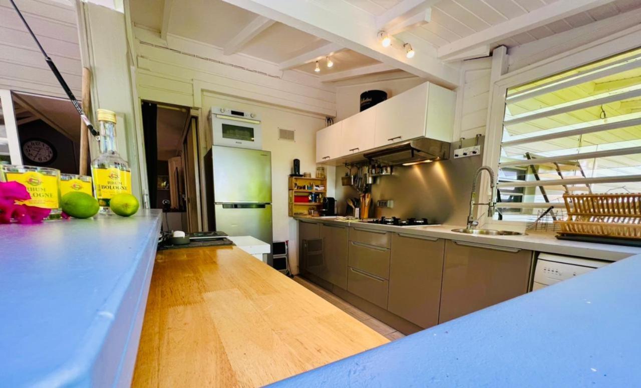 Jolie petite Villa sur une presqu’île Le Gosier  Extérieur photo